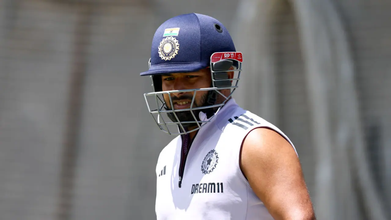 റിഷഭ് പന്തിനെ ലോറസ് അവാര്ഡിന് നാമനിര്ദേശം ചെയ്തു! 'കംബാക്ക് ഓഫ് ദ ഇയര്' കാറ്റഗറിയിലാണ് പേര് റിഷഭ് പന്തിനെ ലോറസ് അവാര്ഡിന് നാമനിര്ദേശം ചെയ്തു! 'കംബാക്ക് ഓഫ് ദ ഇയര്' കാറ്റഗറിയിലാണ് പേര്