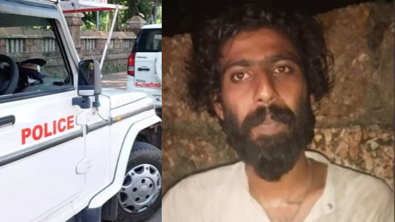 വടകര മീൻമാർക്കറ്റിൽ നിർത്തിയിട്ട സ്കൂട്ടർ, സീറ്റിനടിയിൽ ഒളിപ്പിച്ച സാധനം പൊക്കി; യുവാവ് എംഡിഎംഎയുമായി പിടിയിൽ വടകര മീൻമാർക്കറ്റിൽ നിർത്തിയിട്ട സ്കൂട്ടർ, സീറ്റിനടിയിൽ ഒളിപ്പിച്ച സാധനം പൊക്കി; യുവാവ് എംഡിഎംഎയുമായി പിടിയിൽ