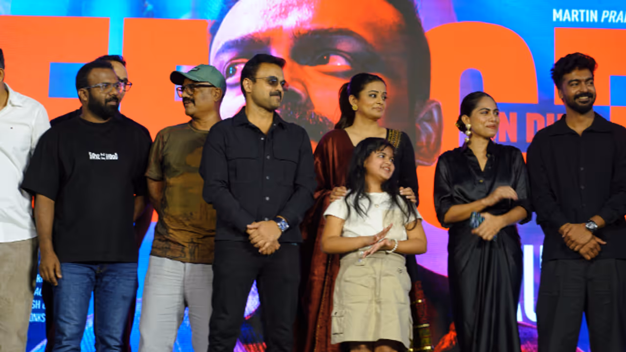 'ഓഫീസര്‍ ഓണ്‍ ഡ്യൂട്ടി' ഓഡിയോ ലോഞ്ച് കൊച്ചിയില്‍; ആരാധകക്കൂട്ടത്തെ കൈയിലെടുത്ത് ചാക്കോച്ചന്‍