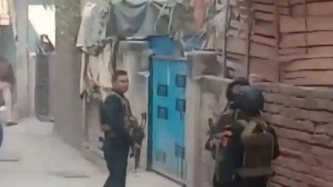 Panic in Patna after criminals open fire in Kankarbagh; STF, cops on high alert (WATCH)