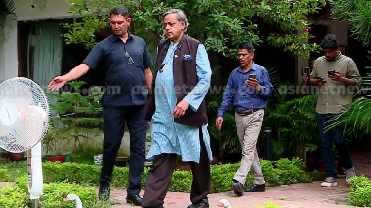 പാർട്ടിയിൽ നേരിടുന്നത് അവഗണനയും ആക്രമണവുമെന്ന് ശശി തരൂർ; നിലപാടിൽ അയവില്ല; രാഹുൽ കാണാൻ തയ്യാറായത് അപകടം മണത്ത്