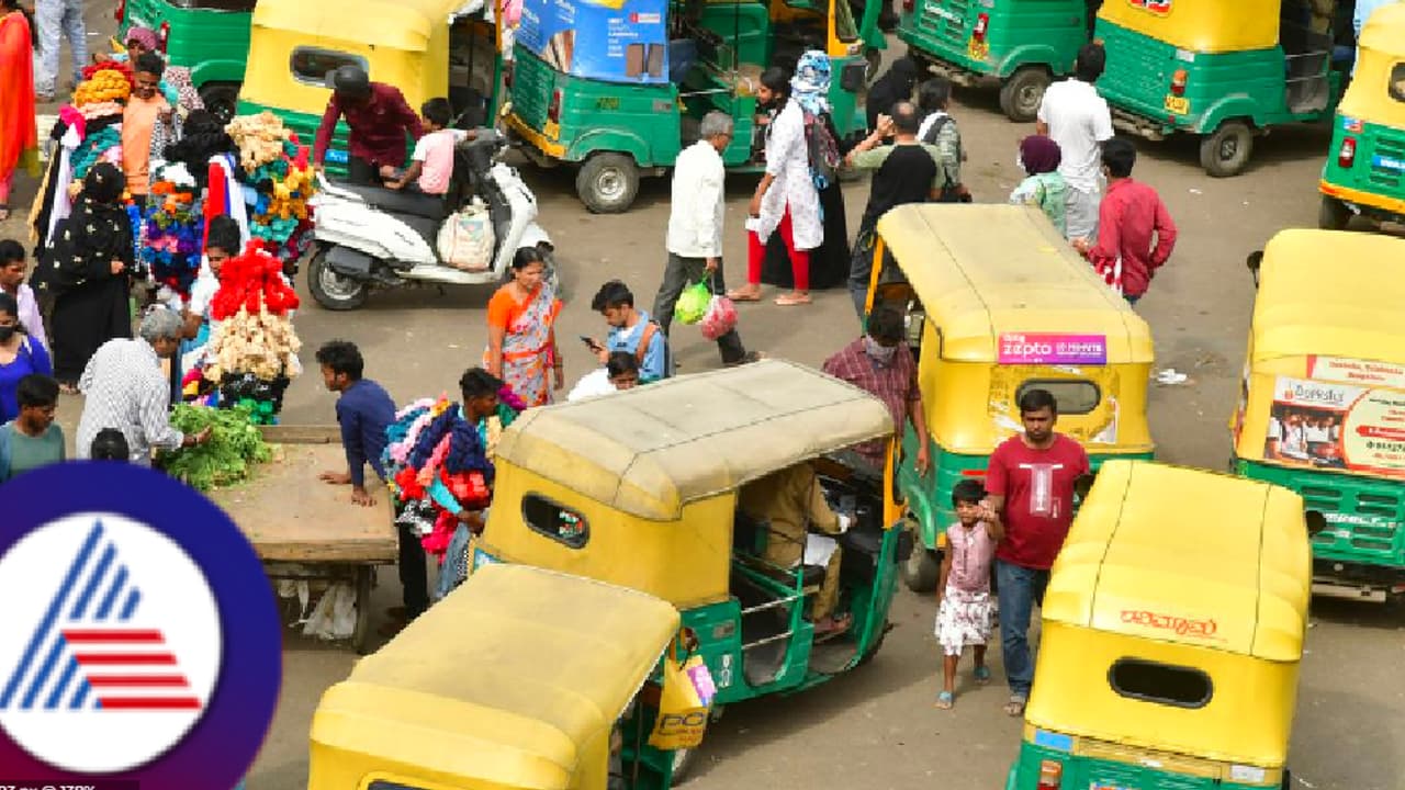 ಚಿನ್ನಾಭರಣವಿದ್ದ ಬ್ಯಾಗ್ ಕದ್ದ ಆಟೋ ಚಾಲಕನಿಗಾಗಿ 10 ಸಾವಿರ ಆಟೋ ಶೋಧ, ಕೊನೆಗೂ ಸಿಕ್ಕಿಬಿದ್ದ ಕಳ್ಳ ಸೈಯದ್ ಅತೀಕ್! ಚಿನ್ನಾಭರಣವಿದ್ದ ಬ್ಯಾಗ್ ಕದ್ದ ಆಟೋ ಚಾಲಕನಿಗಾಗಿ 10 ಸಾವಿರ ಆಟೋ ಶೋಧ, ಕೊನೆಗೂ ಸಿಕ್ಕಿಬಿದ್ದ ಕಳ್ಳ ಸೈಯದ್ ಅತೀಕ್!