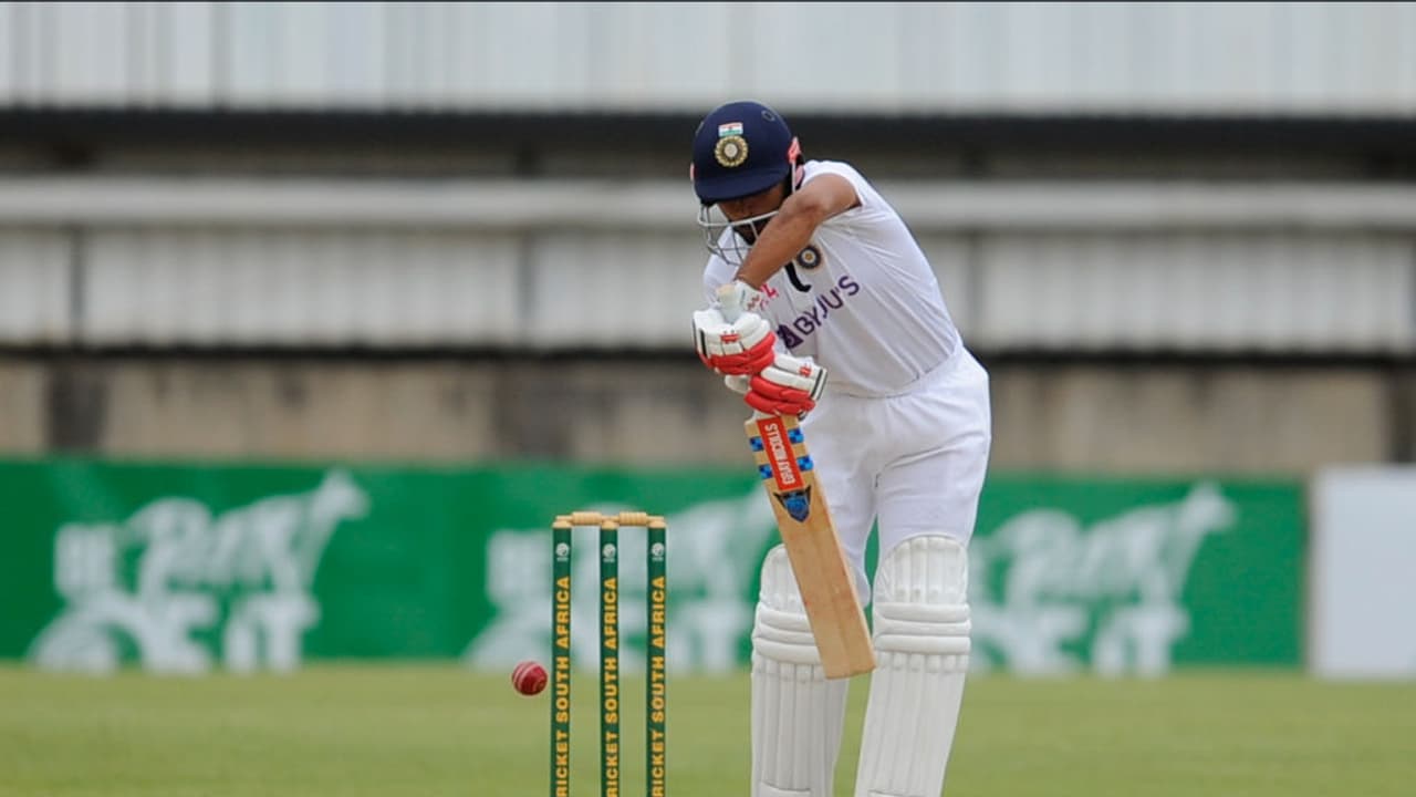 രഞ്ജി ട്രോഫി: കേരളത്തിന്റെ ഫൈനൽ സ്വപ്നങ്ങൾക്ക് തിരിച്ചടി; അവസാന ദിനം ഗുജറാത്തിനെതിരെ ആവേശപ്പോരാട്ടം രഞ്ജി ട്രോഫി: കേരളത്തിന്റെ ഫൈനൽ സ്വപ്നങ്ങൾക്ക് തിരിച്ചടി; അവസാന ദിനം ഗുജറാത്തിനെതിരെ ആവേശപ്പോരാട്ടം