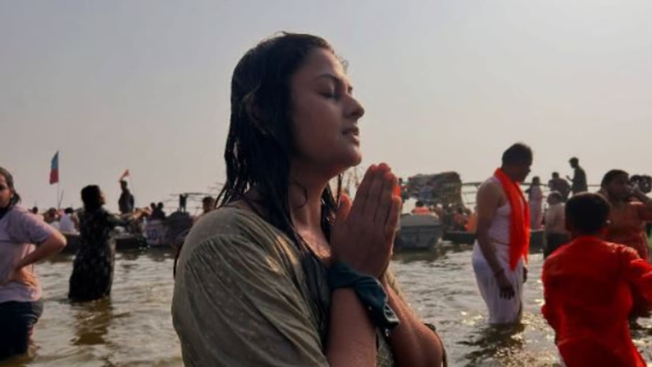 മഹാകുംഭമേളയിൽ പങ്കെടുത്ത് ശ്രീക്കുട്ടി; ചിത്രങ്ങൾ വൈറൽ