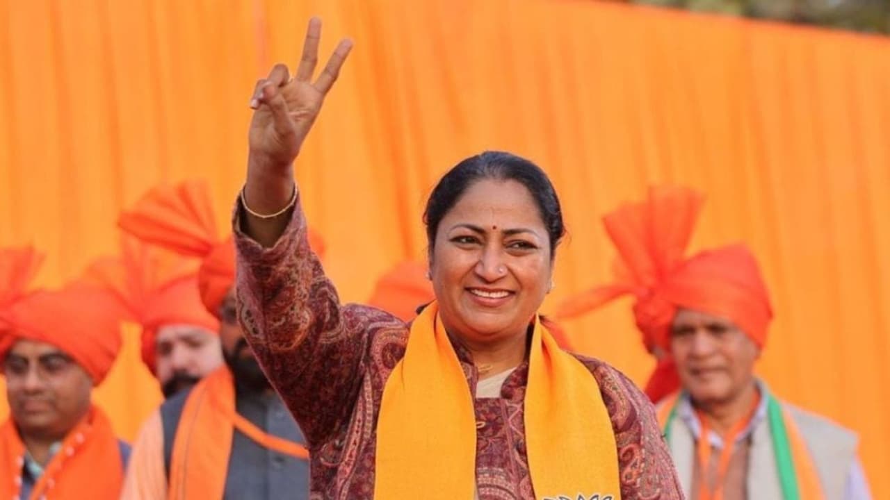 Breaking: ಆರೆಸ್ಸೆಸ್‌ ಸೂಚಿಸಿದ್ದ ರೇಖಾ ಗುಪ್ತಾಗೆ ಒಲಿದ ದೆಹಲಿ ಸಿಎಂ ಪಟ್ಟ!