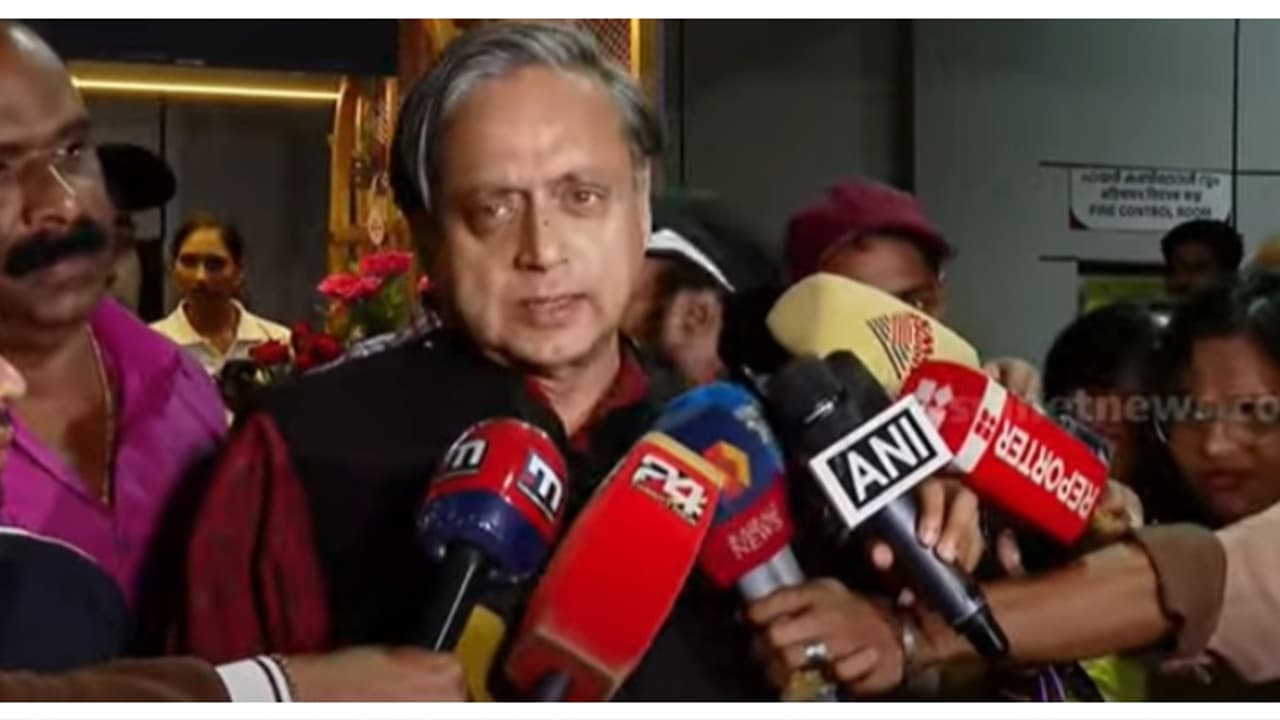 'പ്രശ്നങ്ങളില്ല, നിലപാടുകൾ വിവാദമാക്കേണ്ട കാര്യമില്ല, രാഹുലുമായുള്ള കൂടിക്കാഴ്ച പോസിറ്റീവായിരുന്നു': ശശി തരൂർ