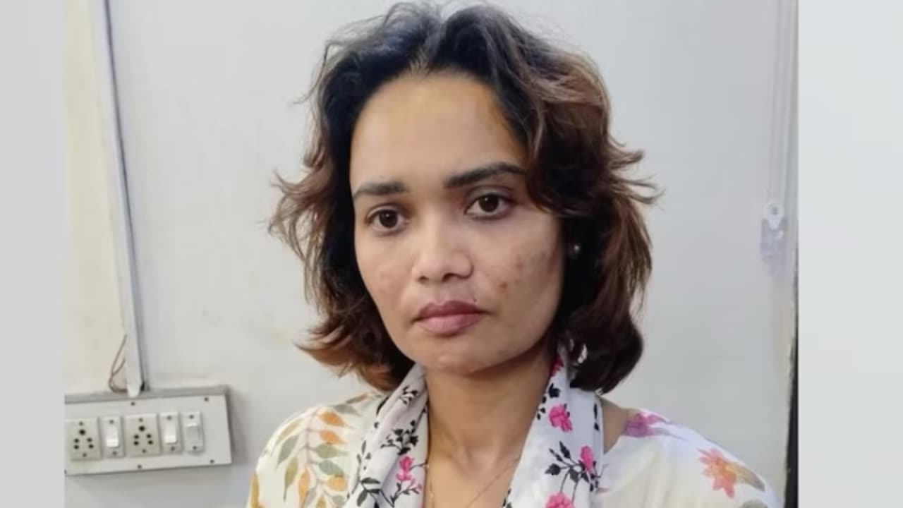 വിദേശത്ത് ജോലി വാഗ്ദാനം, ‘ജീനിയസ്' കൺസൾട്ടൻസിയുടെ പേരിൽ ആലുവ സ്വദേശിനി തട്ടിയത് ലക്ഷങ്ങൾ, അറസ്റ്റിൽ വിദേശത്ത് ജോലി വാഗ്ദാനം, ‘ജീനിയസ്' കൺസൾട്ടൻസിയുടെ പേരിൽ ആലുവ സ്വദേശിനി തട്ടിയത് ലക്ഷങ്ങൾ, അറസ്റ്റിൽ