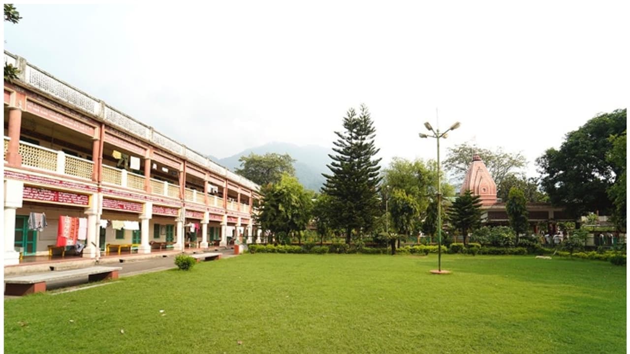 ഇനി യാത്രകൾ ഉപേക്ഷിക്കേണ്ട...ഈ സ്ഥലങ്ങളിൽ താമസം, ഭക്ഷണം എല്ലാം സൗജന്യം! ഒരു രൂപ പോലും ചെലവാകില്ല