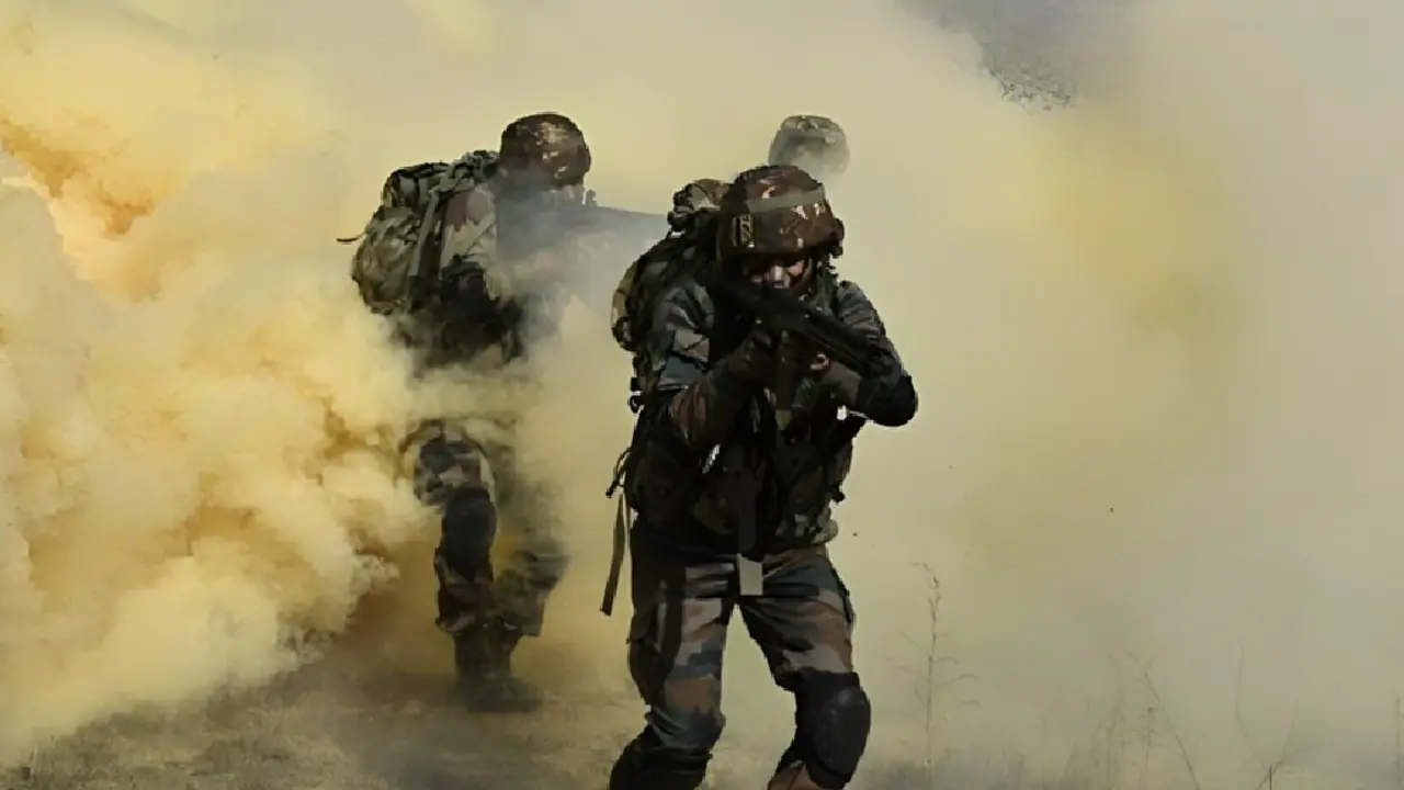 From LoC, LAC to counter-insurgency grids: How Indian Army troops fight in two worlds | Explained