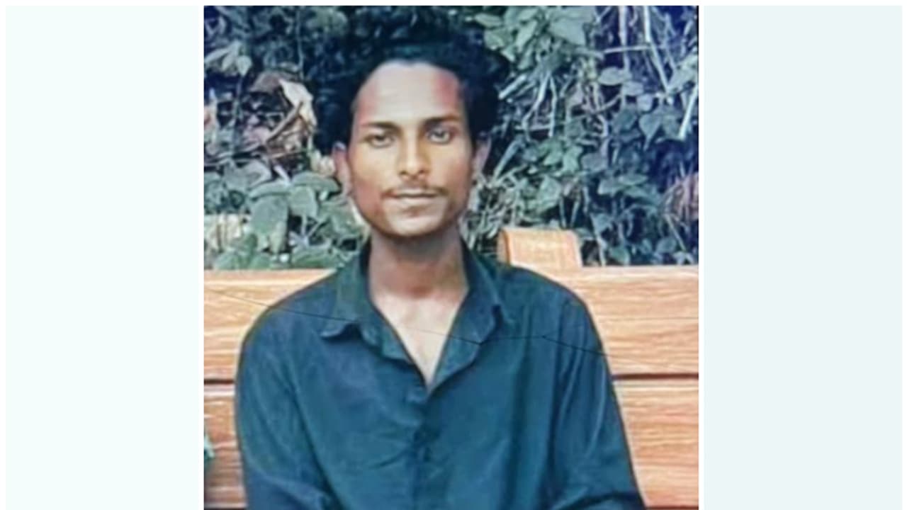 കാറും ബൈക്കും കൂട്ടിയിടിച്ച് യുവാവ് മരിച്ചു; രണ്ട് പേരെ പരിക്കുകളോടെ ആശുപത്രിയിൽ പ്രവേശിപ്പിച്ചു കാറും ബൈക്കും കൂട്ടിയിടിച്ച് യുവാവ് മരിച്ചു; രണ്ട് പേരെ പരിക്കുകളോടെ ആശുപത്രിയിൽ പ്രവേശിപ്പിച്ചു