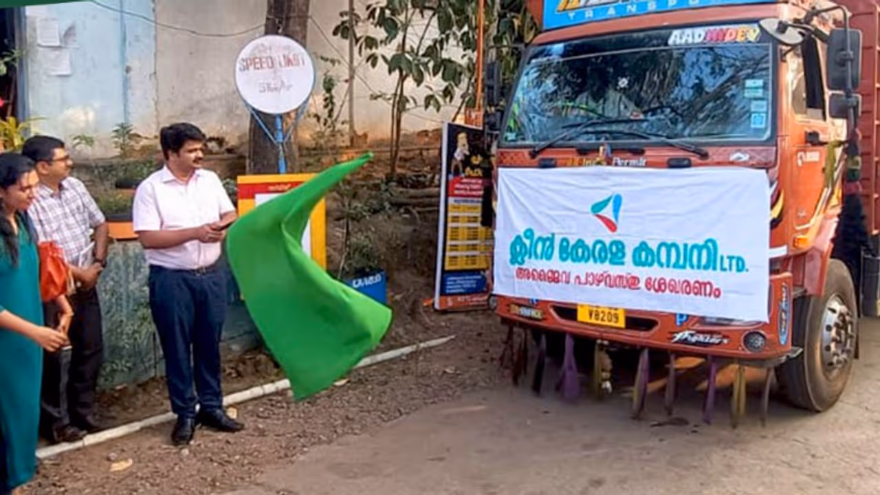 കാലങ്ങളായി ഡിപ്പോകളിലും വർക് ഷോപ്പുകളിലും കെട്ടിക്കിടക്കുന്ന മാലിന്യങ്ങൾ നീക്കംചെയ്യാൻ കെഎസ്ആർടിസി കാലങ്ങളായി ഡിപ്പോകളിലും വർക് ഷോപ്പുകളിലും കെട്ടിക്കിടക്കുന്ന മാലിന്യങ്ങൾ നീക്കംചെയ്യാൻ കെഎസ്ആർടിസി