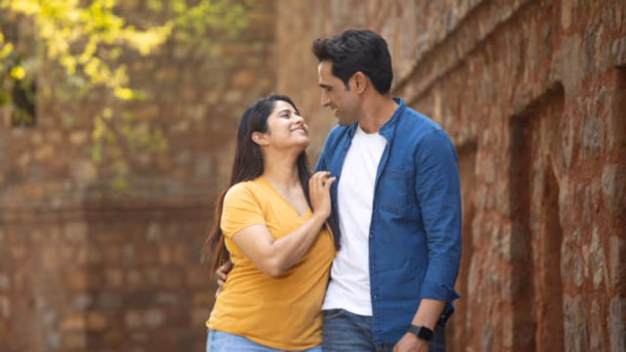 ரொமான்டிக்கான உறவை.. பெண்களை விட ஆண்களே அதிகம் நாடுவது ஏன்? ரொமான்டிக்கான உறவை.. பெண்களை விட ஆண்களே அதிகம் நாடுவது ஏன்?