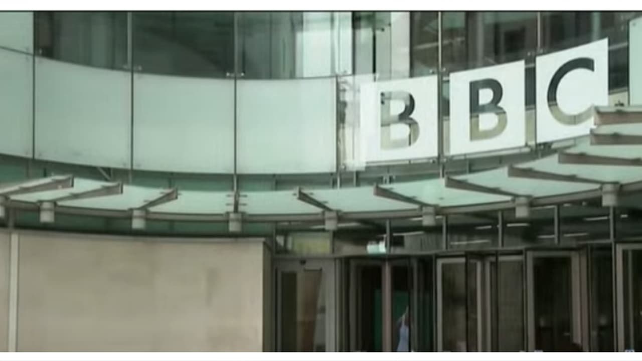 പഹൽ​ഗാം ഭീകരാക്രമണം: ബിബിസി റിപ്പോർട്ടുകളിൽ 'ഭീകരർ' ഇല്ല, പകരം ആയുധധാരികൾ; അതൃപ്തി അറിയിച്ച് കേന്ദ്രം