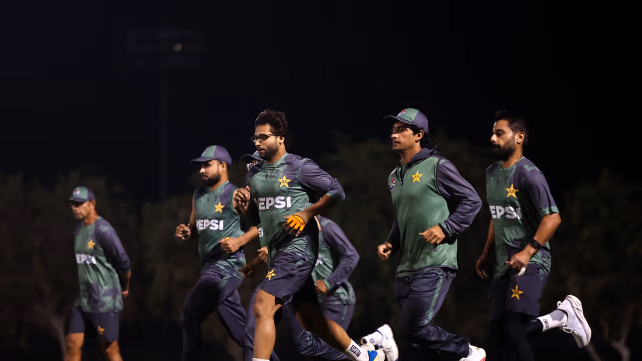 India vs Pakistan : ఇండియా ఈ మ్యాచ్ లో కచ్చితంగా ఓడిపోతుంది.. ఎందుకంటే