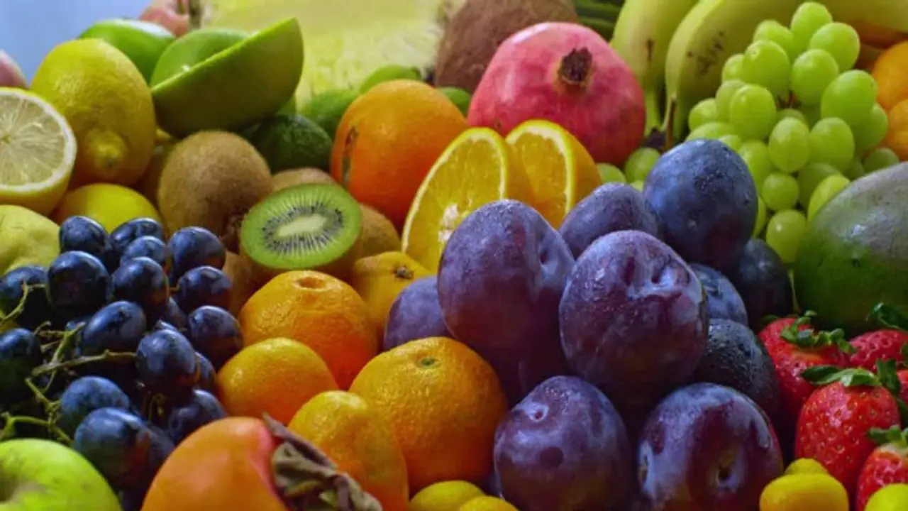 പ്രഭാതഭക്ഷണത്തിൽ പഴങ്ങൾ ഉൾപ്പെടുത്താമോ ? 