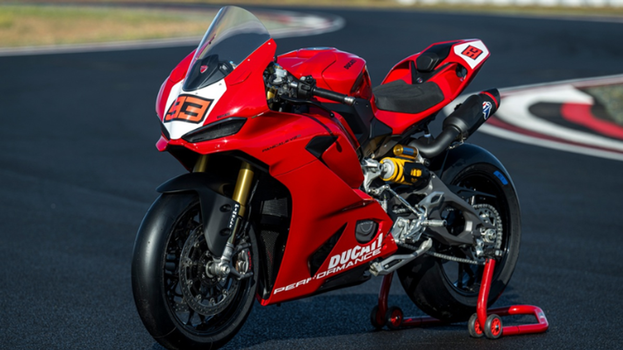டுகாட்டி Panigale V4: இந்தியாவில் அறிமுகம்! விலை & முக்கிய அம்சங்கள் இதோ! டுகாட்டி Panigale V4: இந்தியாவில் அறிமுகம்! விலை & முக்கிய அம்சங்கள் இதோ!
