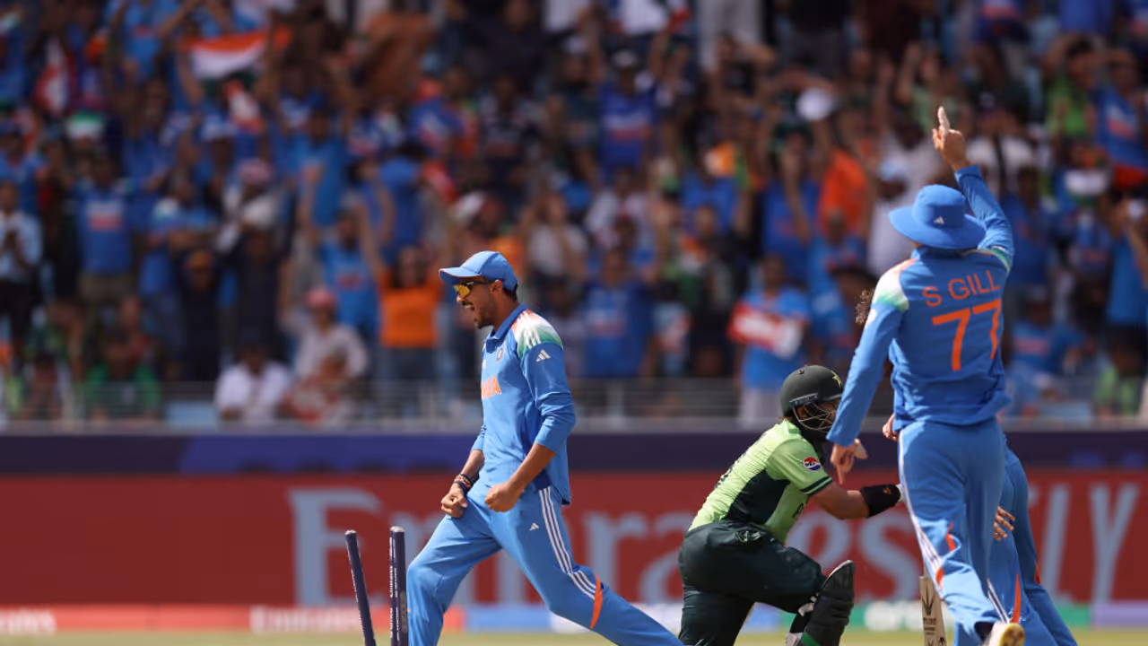 IND vs PAK, Champions Trophy 2025: Axar Patel's stunning direct hit sends Imam ul Haq packing (WATCH) IND vs PAK, Champions Trophy 2025: Axar Patel's stunning direct hit sends Imam ul Haq packing (WATCH)