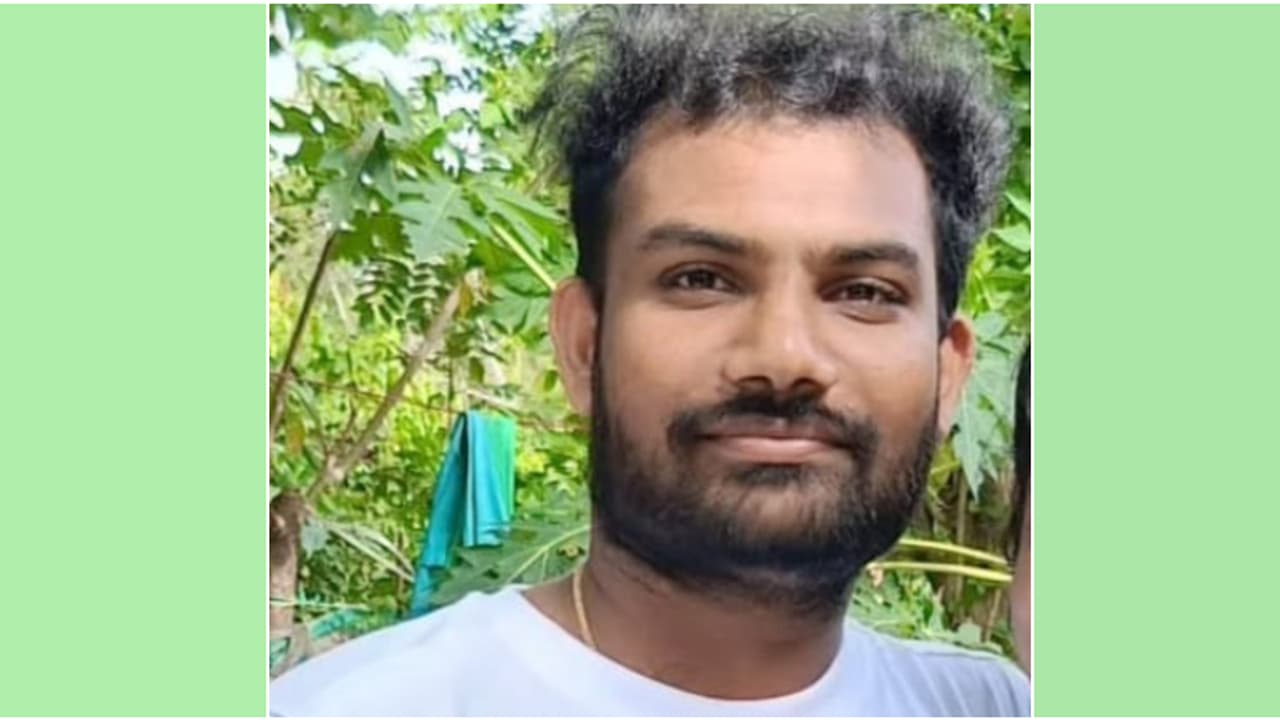 ബുള്ളറ്റ് കാറുമായി കൂട്ടിയിടിച്ചുണ്ടായ അപകടത്തിൽ ഗുരുതരമായി പരിക്കേറ്റ യുവാവ് മരിച്ചു ബുള്ളറ്റ് കാറുമായി കൂട്ടിയിടിച്ചുണ്ടായ അപകടത്തിൽ ഗുരുതരമായി പരിക്കേറ്റ യുവാവ് മരിച്ചു
