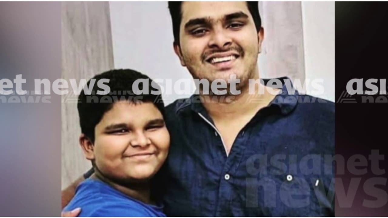 വെഞ്ഞാറമൂട് കൂട്ടക്കൊലക്കേസ്; അഫാന്റെ അമ്മയെ മുറിയിലേക്ക് മാറ്റി, അഞ്ച് പേരുടെയും മരണം ഷെമിയെ അറിയിച്ചു വെഞ്ഞാറമൂട് കൂട്ടക്കൊലക്കേസ്; അഫാന്റെ അമ്മയെ മുറിയിലേക്ക് മാറ്റി, അഞ്ച് പേരുടെയും മരണം ഷെമിയെ അറിയിച്ചു