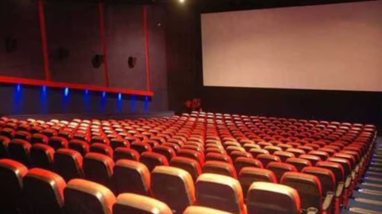 പൃഥ്വിരാജിന്റെ ബ്രഹ്മാണ്ഡ ചിത്രം വീണ്ടും തിയറ്ററുകളിലേക്ക്, തിയ്യതി പ്രഖ്യാപിച്ചു പൃഥ്വിരാജിന്റെ ബ്രഹ്മാണ്ഡ ചിത്രം വീണ്ടും തിയറ്ററുകളിലേക്ക്, തിയ്യതി പ്രഖ്യാപിച്ചു