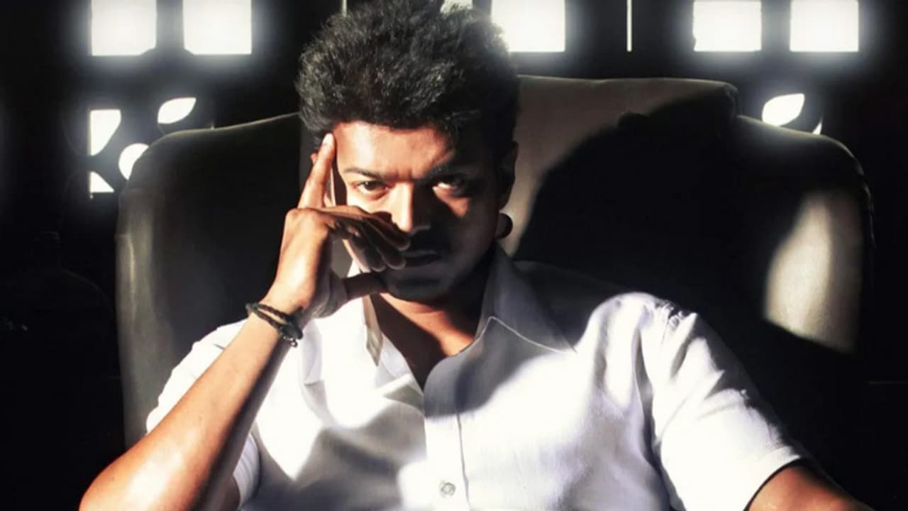 12 വര്‍ഷങ്ങള്‍ക്കിപ്പുറം ആ വിജയ് ചിത്രം ഒടിടിയില്‍, സ്‍ട്രീമിംഗ് ഹിറ്റാക്കി ആരാധകര്‍