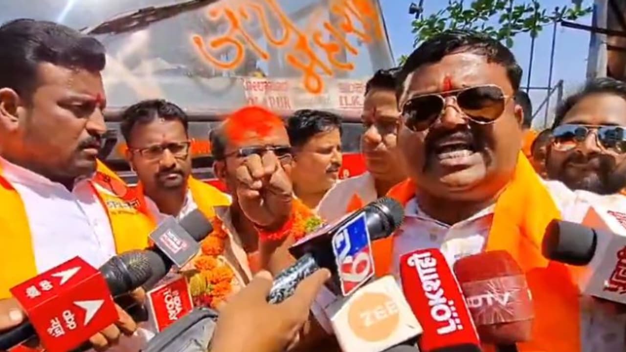 കന്നഡ സംസാരിക്കാൻ ആവശ്യപ്പെട്ട് മർദ്ദനം, പിന്നാലെ കർണാടക ബസുകൾക്ക് നേരെ ശിവസേനക്കാരുടെ അക്രമം