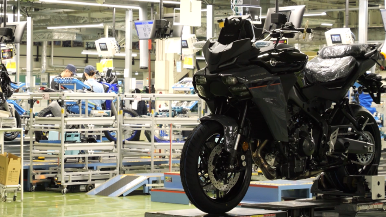 உற்பத்தியில் யமஹாவின் புரட்சி; தட்டி தூக்கப்போகும் பிளான்! உற்பத்தியில் யமஹாவின் புரட்சி; தட்டி தூக்கப்போகும் பிளான்!