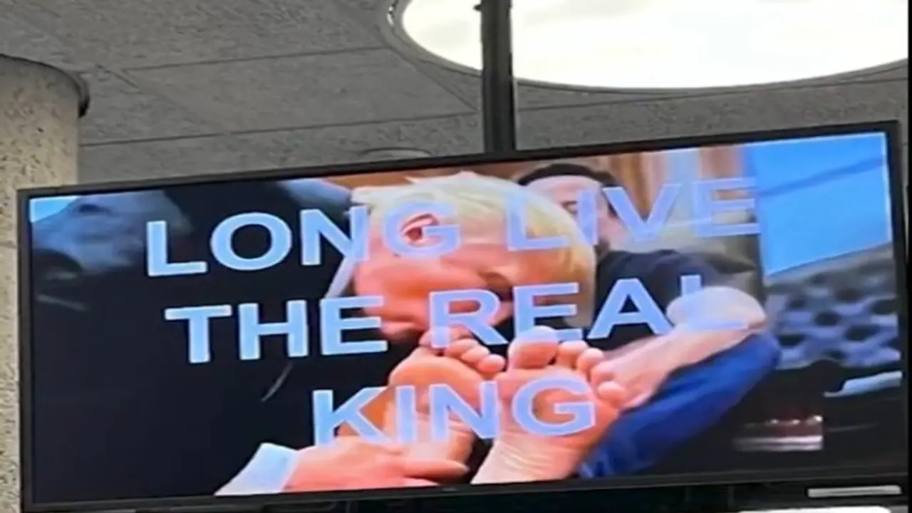 AI deepfake of Trump kissing Elon Musk's feet plays on HUD screens, sparks outrage (WATCH) AI deepfake of Trump kissing Elon Musk's feet plays on HUD screens, sparks outrage (WATCH)