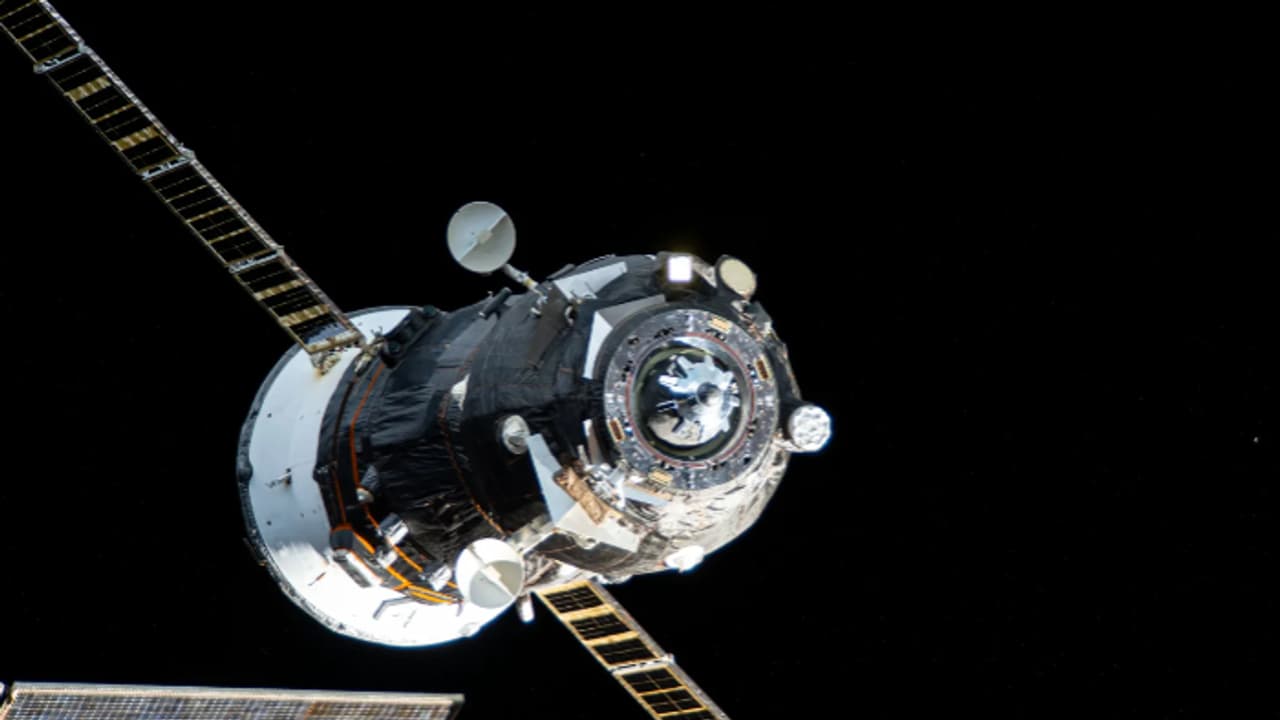 ബഹിരാകാശ നിലയത്തിൽ ഭക്ഷണമെത്തിക്കുന്നത് ലൈവായി കാണിക്കാൻ നാസ; സുവര്‍ണാവസരം മിസ്സാക്കല്ലേ 