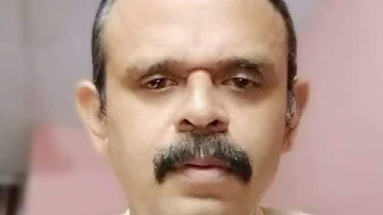 15 വർഷം മുന്പ് സഹോദരിയെ കളിയാക്കിയത് ഓര്മ വന്നത് മദ്യപാനത്തിനിടെ; പൊന്നൂക്കര കൊലപാതകം തര്ക്കത്തിനൊടുവിൽ 15 വർഷം മുന്പ് സഹോദരിയെ കളിയാക്കിയത് ഓര്മ വന്നത് മദ്യപാനത്തിനിടെ; പൊന്നൂക്കര കൊലപാതകം തര്ക്കത്തിനൊടുവിൽ