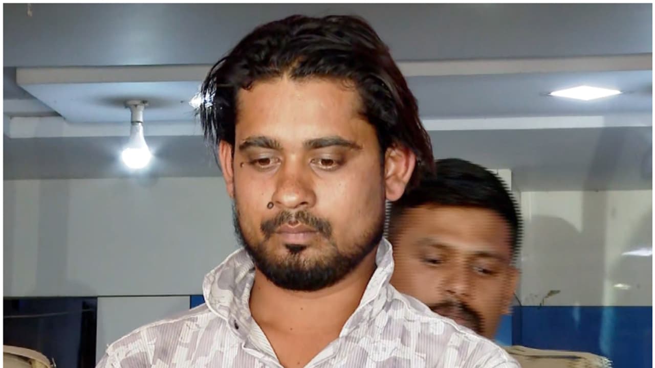 വ്യാഴം, വെള്ളി ദിവസങ്ങളിൽ ട്രെയിൻ കയറി കേരളത്തിലെത്തും, ശേഷം മുഹസിൻ്റെ 'പണി' പള്ളികളിൽ മോഷണം, ഒടുവിൽ പിടിവീണു വ്യാഴം, വെള്ളി ദിവസങ്ങളിൽ ട്രെയിൻ കയറി കേരളത്തിലെത്തും, ശേഷം മുഹസിൻ്റെ 'പണി' പള്ളികളിൽ മോഷണം, ഒടുവിൽ പിടിവീണു