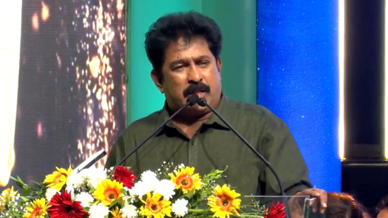 'ആവിഷ്കര സ്വാതന്ത്ര്യത്തിന് പരിധി വേണ്ട' : എമ്പുരാൻ വിവാദത്തിൽ പ്രതികരിച്ച് പ്രേം കുമാര്‍