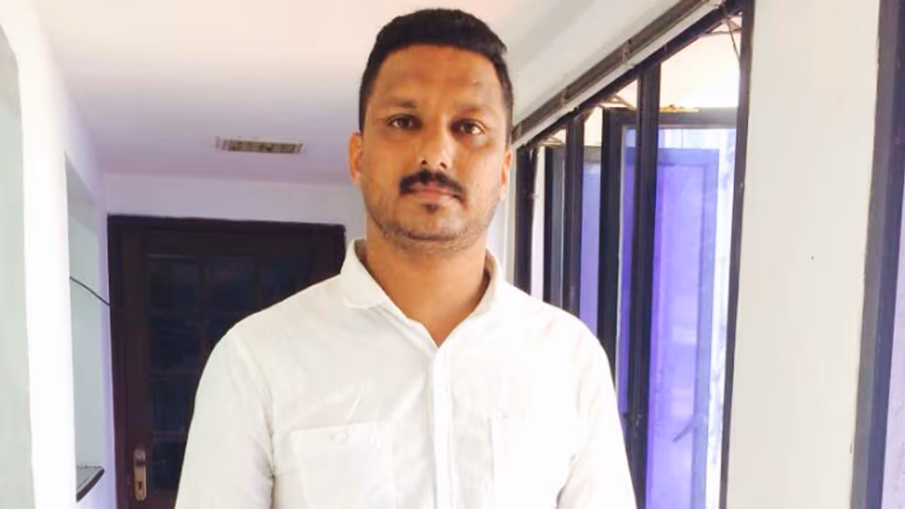 ജീവൻ നിലനിർത്താൻ ആഴ്ചയിൽ 3 ഡയാലിസിസ്, വൃക്കമാറ്റിവയ്ക്കൽ മാർച്ച് 11ന്, പ്രവീണിനു വേണം നിങ്ങളുടെ കൈത്താങ്ങ് ജീവൻ നിലനിർത്താൻ ആഴ്ചയിൽ 3 ഡയാലിസിസ്, വൃക്കമാറ്റിവയ്ക്കൽ മാർച്ച് 11ന്, പ്രവീണിനു വേണം നിങ്ങളുടെ കൈത്താങ്ങ്