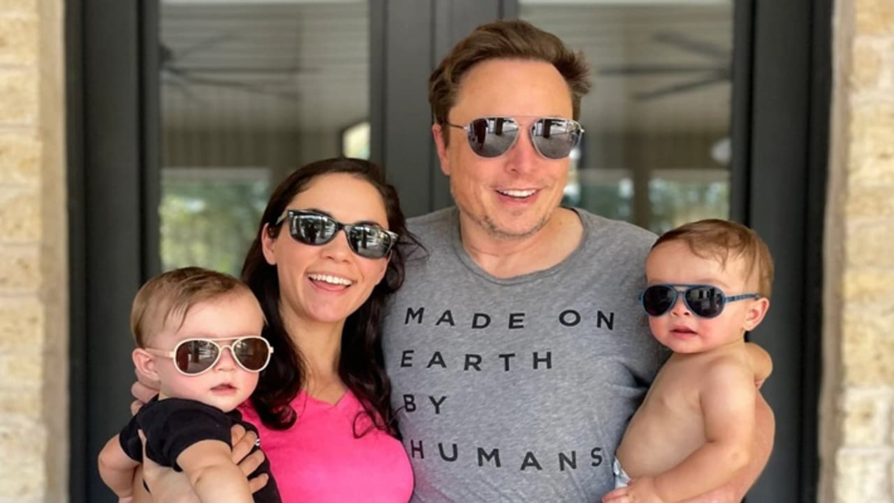 ಟೆಕ್ ದೈತ್ಯ ಎಲಾನ್ ಮಸ್ಕ್ಗೆ 14ನೇ ಮಗು ಜನಿಸಿದ ಸಂಭ್ರಮ, ಮಗುವಿನ ತಾಯಿ ಯಾರು? ಟೆಕ್ ದೈತ್ಯ ಎಲಾನ್ ಮಸ್ಕ್ಗೆ 14ನೇ ಮಗು ಜನಿಸಿದ ಸಂಭ್ರಮ, ಮಗುವಿನ ತಾಯಿ ಯಾರು?