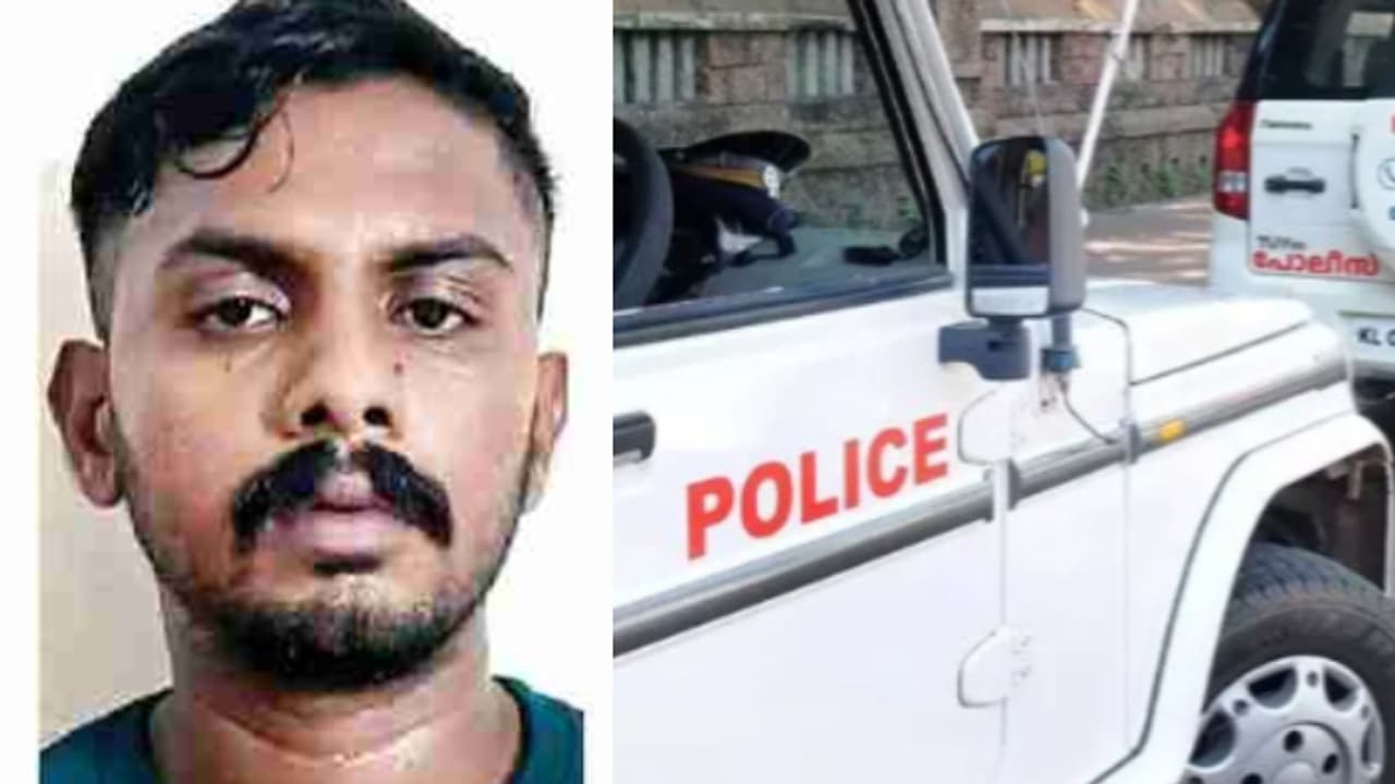 പൊന്നാനിയിലെ ഓട്ടോ ഡ്രൈവർ, കറങ്ങി നടന്ന് ചെറുപായ്ക്കറ്റുകളിൽ വിൽക്കുന്നത് എംഡിഎംഎ; കയ്യോടെ പൊക്കി പൊലീസ് പൊന്നാനിയിലെ ഓട്ടോ ഡ്രൈവർ, കറങ്ങി നടന്ന് ചെറുപായ്ക്കറ്റുകളിൽ വിൽക്കുന്നത് എംഡിഎംഎ; കയ്യോടെ പൊക്കി പൊലീസ്