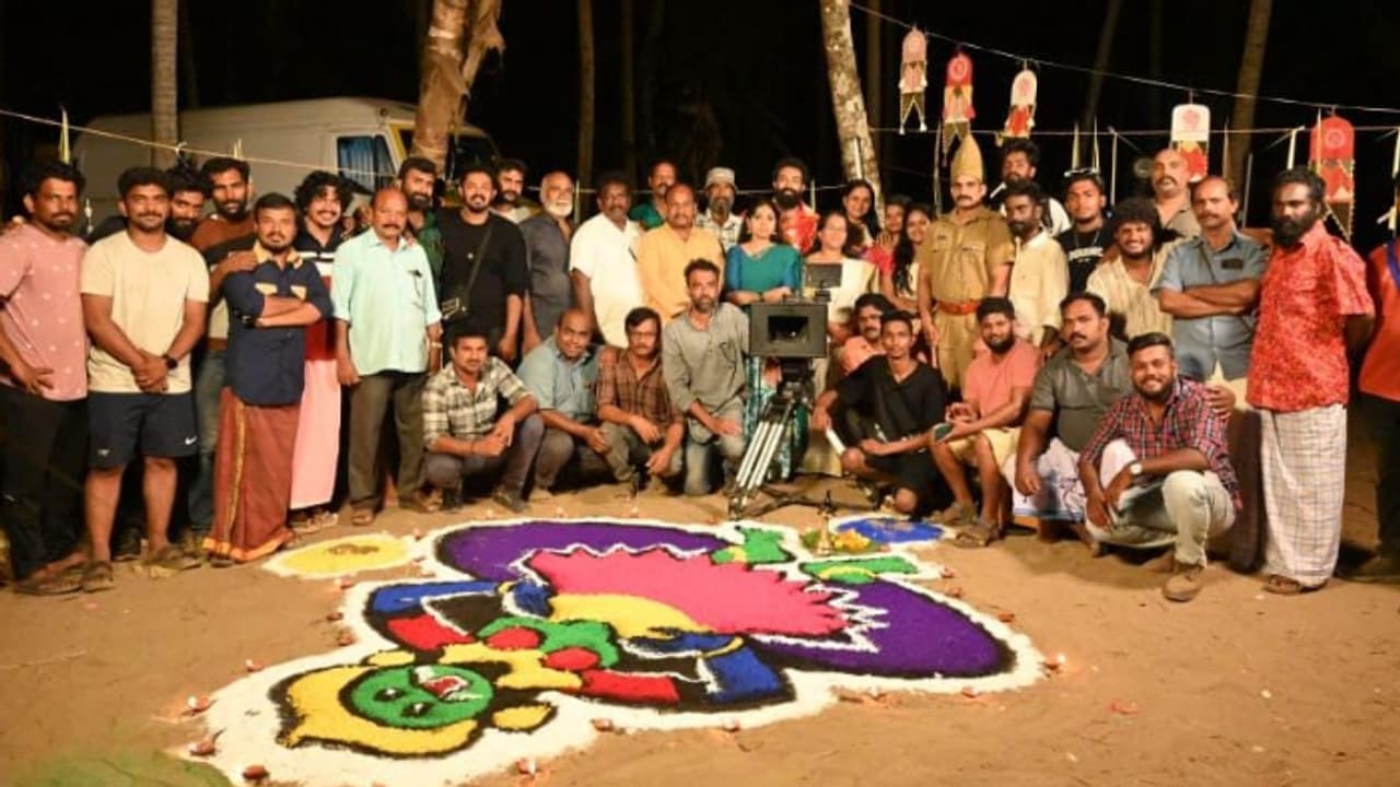 എണ്‍പതുകള്‍ പശ്ചാത്തലമാക്കുന്ന ചിത്രം; 'കനോലി ബാന്‍റ് സെറ്റ്' പൂര്‍ത്തിയായി