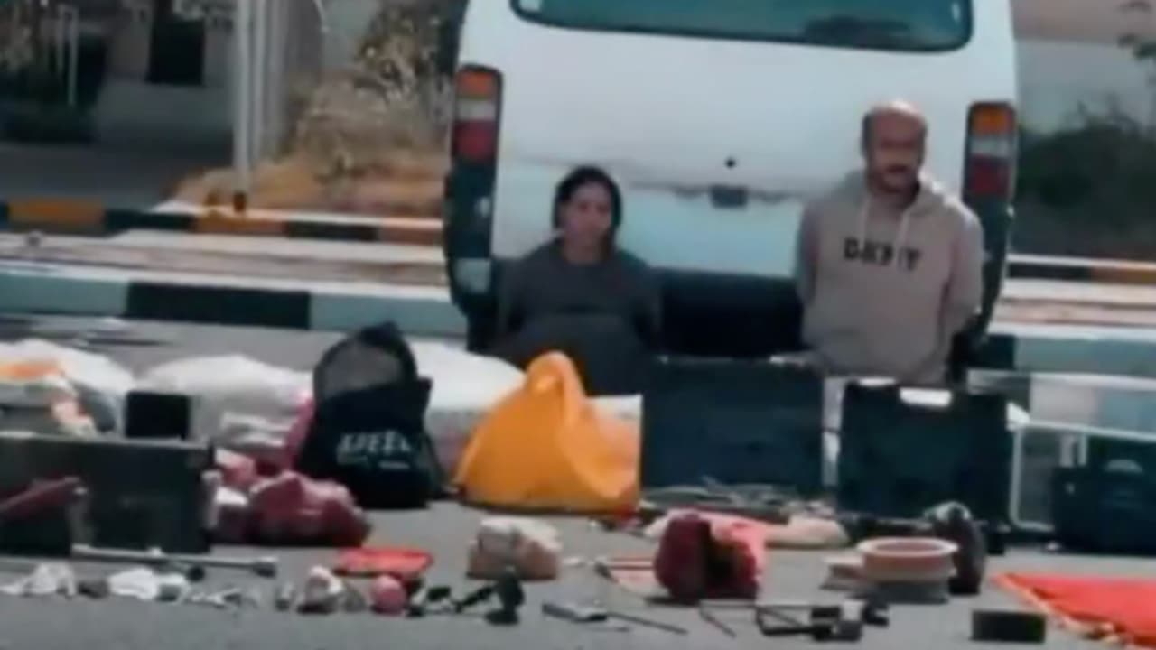 പല സ്ഥലങ്ങളിൽ നിന്നായി മോഷ്ടിച്ചത് 22 വാഹനങ്ങൾ; രണ്ടുപേർ കുവൈത്തിൽ പിടിയിൽ 