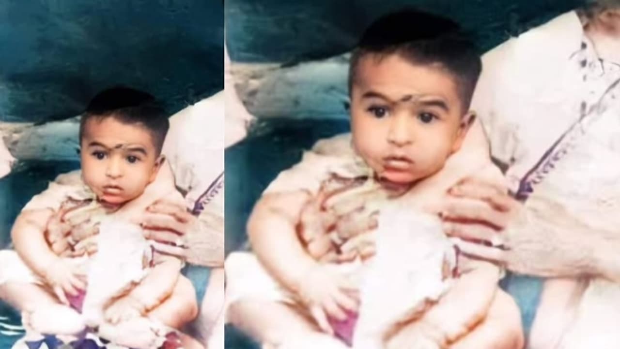 സൂക്ഷിച്ച് നോക്കണ്ടടാ ഉണ്ണീ..ഒരുപിടിയും കിട്ടില്ല; ആള് ചില്ലറക്കാരനല്ല, മലയാളത്തിന്‍റെ ആക്ഷൻ ഹീറോയാ..