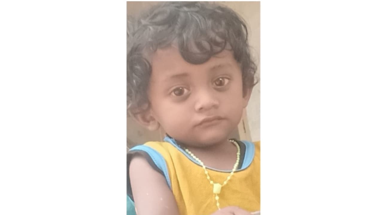 വീട്ടിൽ സെവൻഅപ്പ് കുപ്പിയിൽ സൂക്ഷിച്ചിരുന്ന മണ്ണെണ്ണ കുടിച്ചു, രണ്ടുവയസുകാരന് ചികിത്സയിലിരിക്കവെ ദാരുണാന്ത്യം