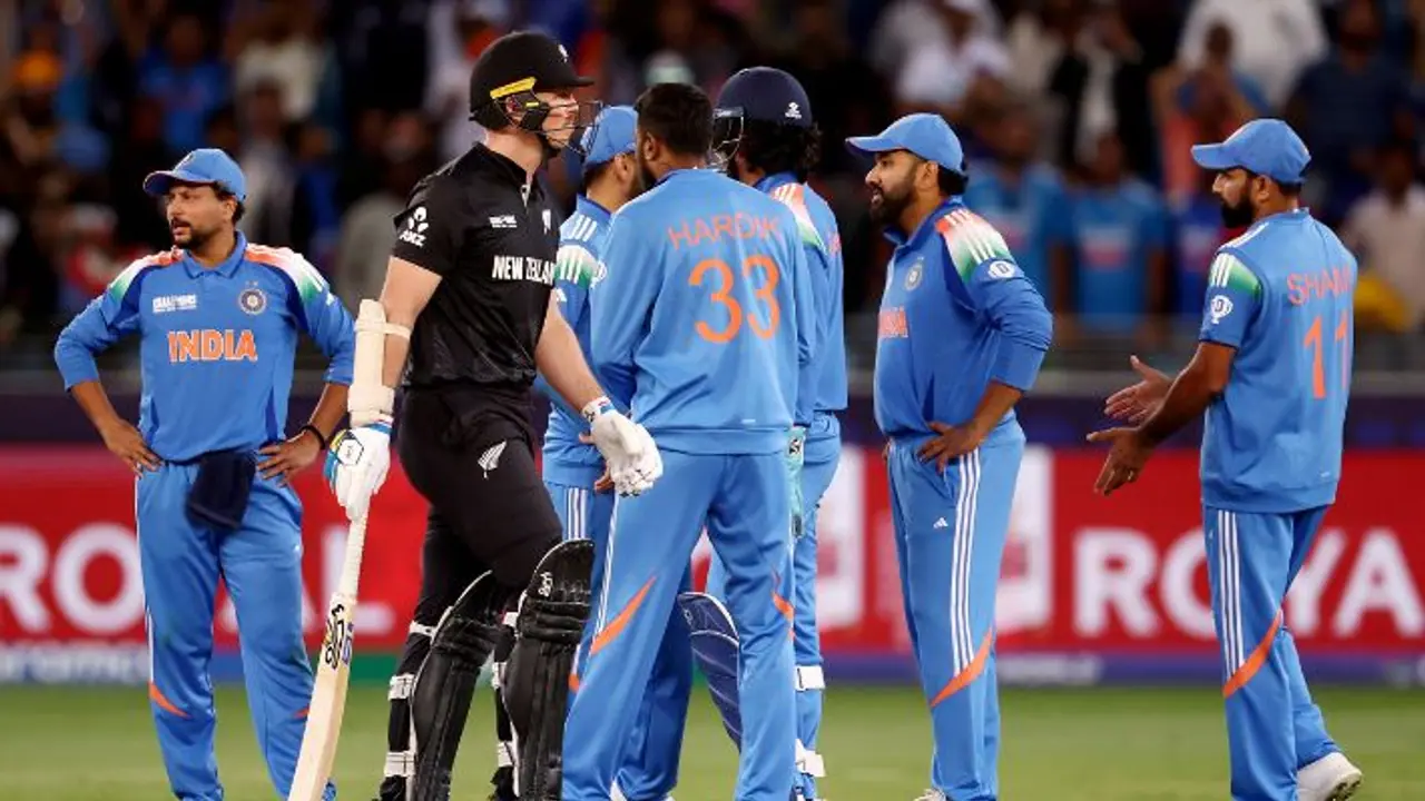 வருண் சுழலில் சுருண்ட நியூசிலாந்து! 44 ரன் வித்தியாசத்தில் வென்றது இந்திய அணி!