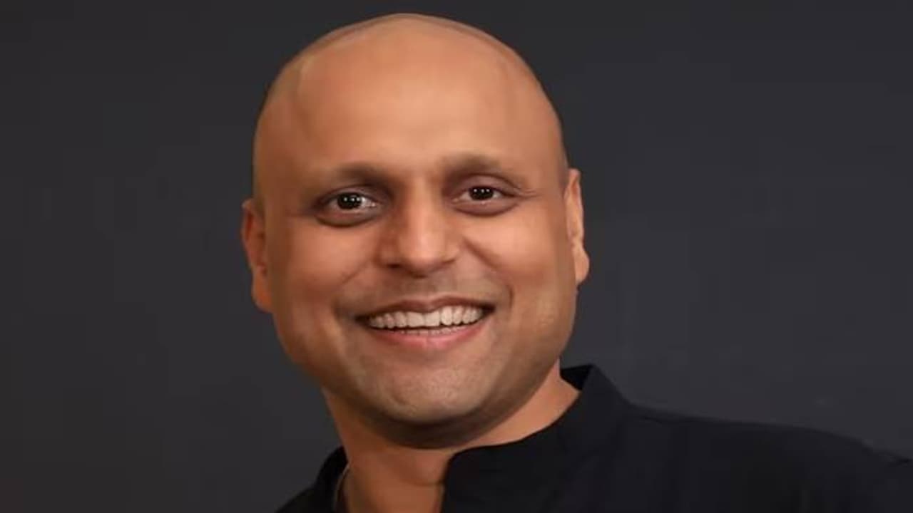 ഇതിപ്പോ ലാഭായല്ലോ? പ്രിന്റർ വാങ്ങാൻ പോയ സിഇഒ തിരിച്ചെത്തിയത് പുതിയ ടീം മെമ്പറുമായി, വൈറലായി പോസ്റ്റ് 