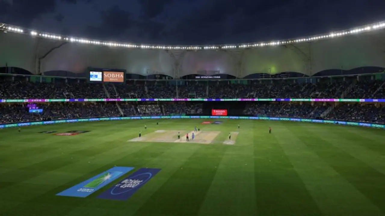 IND vs AUS సెమీఫైనల్: దుబాయ్ పిచ్ ఎలా ఉండబోతోంది, బ్యాటర్లు, బౌలర్లలో ఎవరిది హవా? IND vs AUS సెమీఫైనల్: దుబాయ్ పిచ్ ఎలా ఉండబోతోంది, బ్యాటర్లు, బౌలర్లలో ఎవరిది హవా?