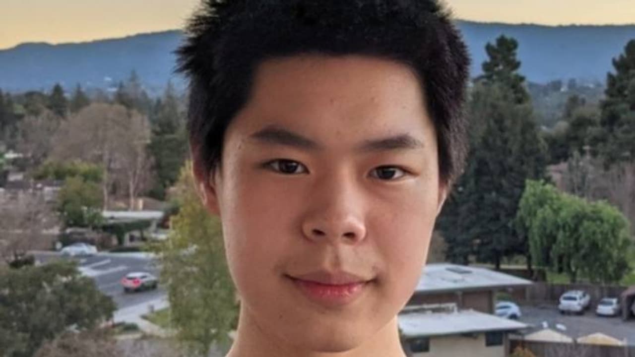 ഹൈസ്കൂൾ കഴിഞ്ഞപ്പോൾ ​ഗൂ​ഗിളിൽ സ്വപ്നജോലി, പക്ഷേ, കോളേജിൽ പ്രവേശനമില്ല, വംശീയ വിവേചനമെന്ന് യുവാവ് 