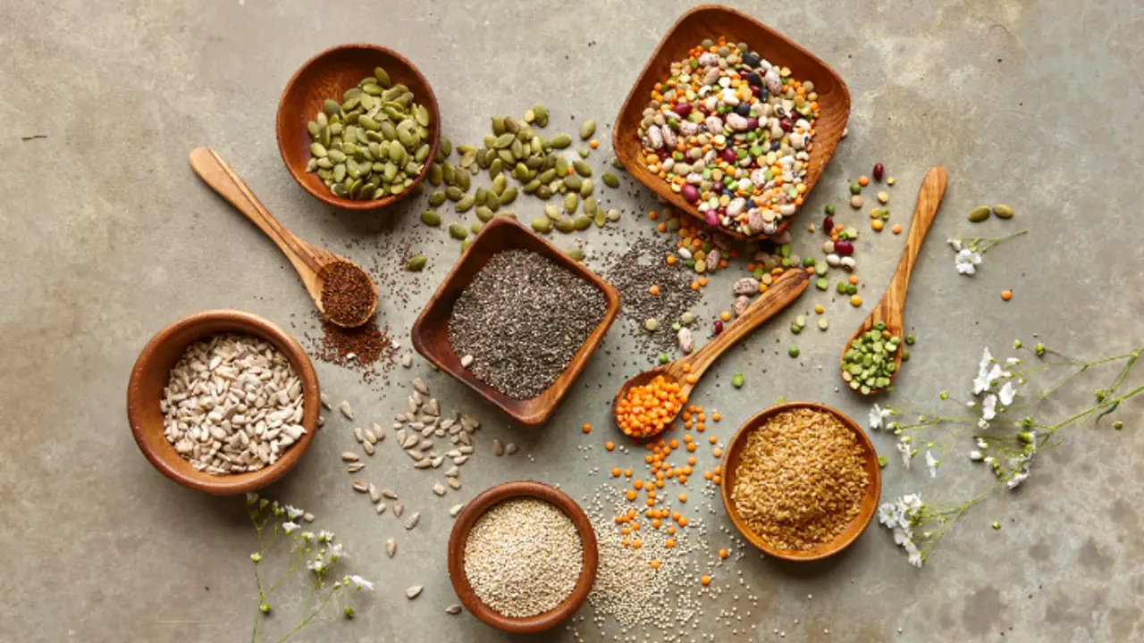 ഡയറ്റില് ഉള്പ്പെടുത്തേണ്ട എട്ട് ആരോഗ്യകരമായ വിത്തുകൾ ഡയറ്റില് ഉള്പ്പെടുത്തേണ്ട എട്ട് ആരോഗ്യകരമായ വിത്തുകൾ