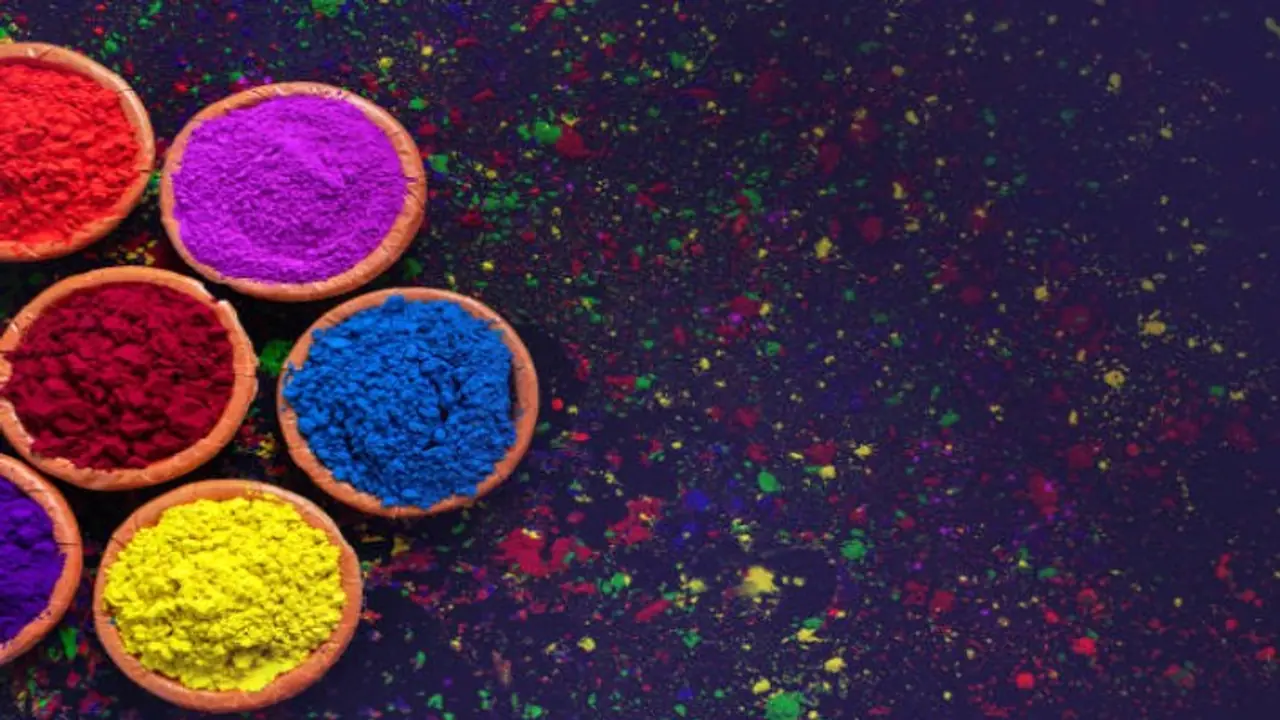 Holi पर सबसे सस्ता गुलाल कहां मिलेगा? जानें इन बाजारों के जबरदस्त ऑफर! Holi पर सबसे सस्ता गुलाल कहां मिलेगा? जानें इन बाजारों के जबरदस्त ऑफर!