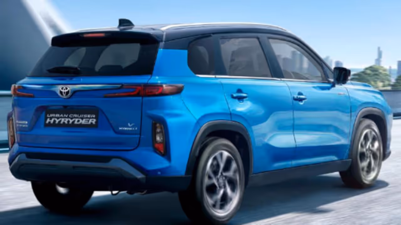 ഫാമിലി കാർ വാങ്ങുന്നവർക്ക് കോളടിച്ചു! മാരുതിയും ടൊയോട്ടയും ഒരുമിച്ചു, ഇതാ വൻ മൈലേജും സുരക്ഷയുമുള്ള 7 സീറ്റർ!