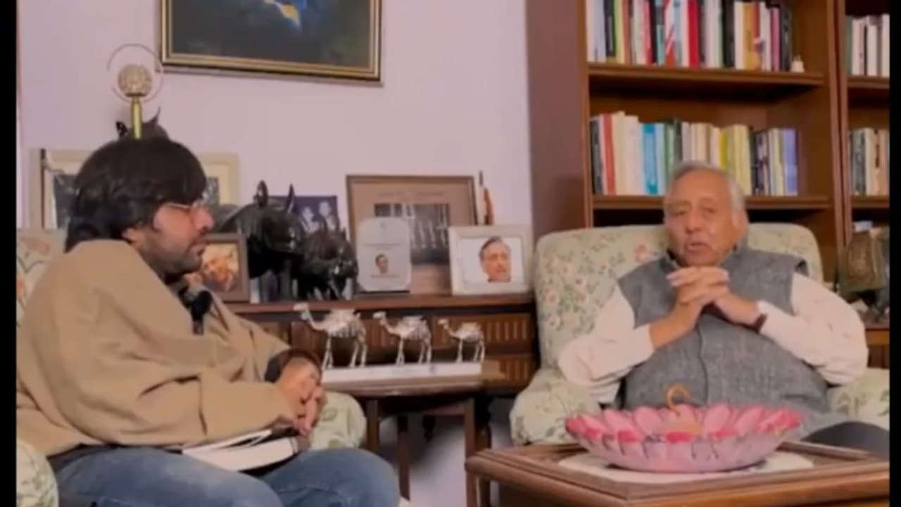 Mani Shankar Aiyar's SHOCKER on Rajiv Gandhi: 'How could a pilot who failed twice become PM?' (WATCH) Mani Shankar Aiyar's SHOCKER on Rajiv Gandhi: 'How could a pilot who failed twice become PM?' (WATCH)