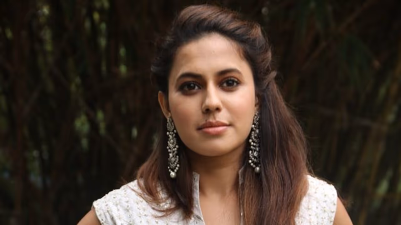 ಚಿನ್ನ ದಂಧೆಯಿಂದ ಗಳಿಸಿದ ಕಪ್ಪು ಹಣ ಬಿಳಿ ಮಾಡಿಕೊಳ್ಳಲೆಂದೇ ನಟಿ ರನ್ಯಾ ರಾವ್‌ ಕಂಪನಿ ಸ್ಥಾಪನೆ?