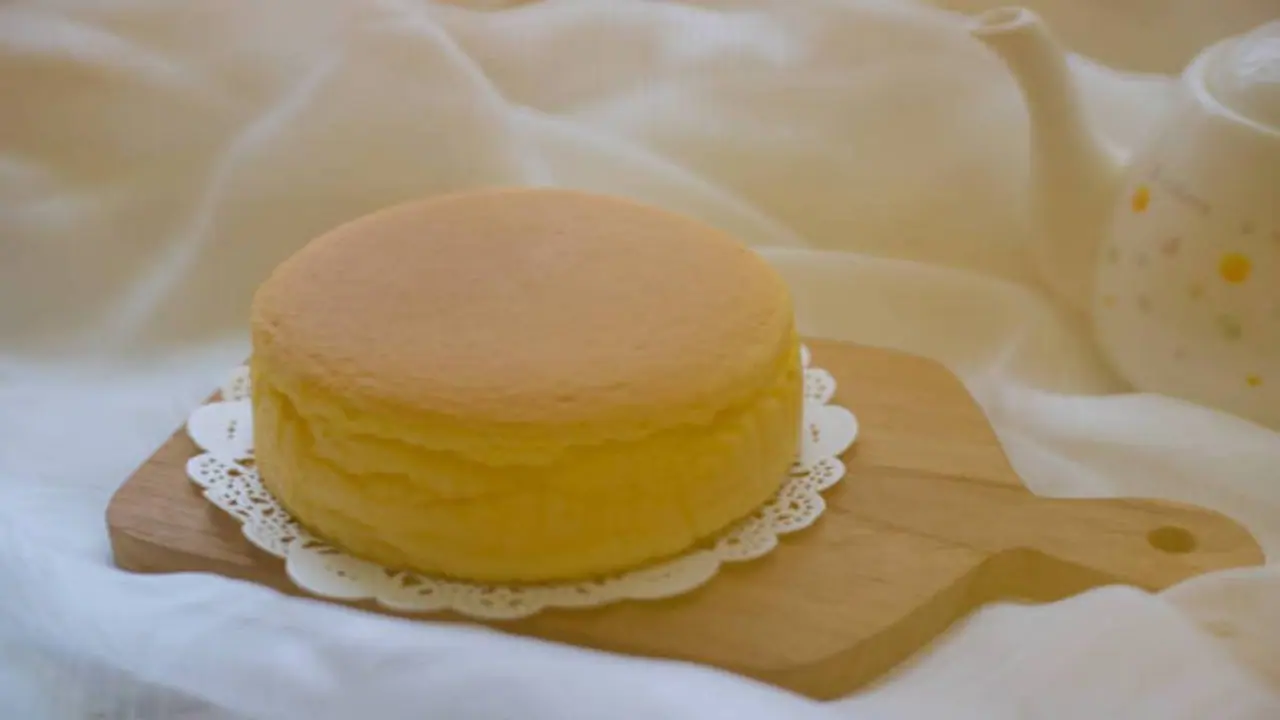 ஜப்பானிய ஜிக்லி சீஸ்கேக் வீட்டிலேயே செய்து அசத்தலாம்