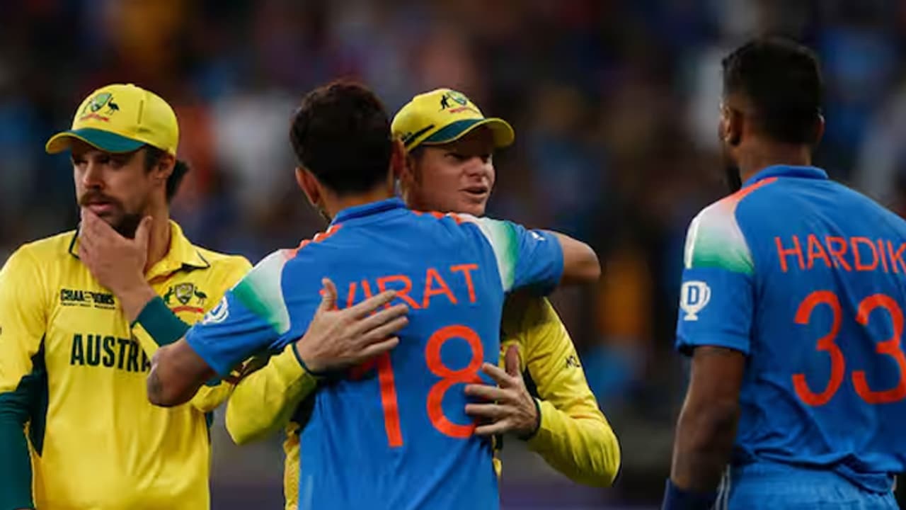 Smith Kohli: స్మిత్ రిటైర్మెంట్ గురించి కోహ్లికి ముందే తెలుసా.? వైరల్ అవుతోన్న వీడియో Smith Kohli: స్మిత్ రిటైర్మెంట్ గురించి కోహ్లికి ముందే తెలుసా.? వైరల్ అవుతోన్న వీడియో